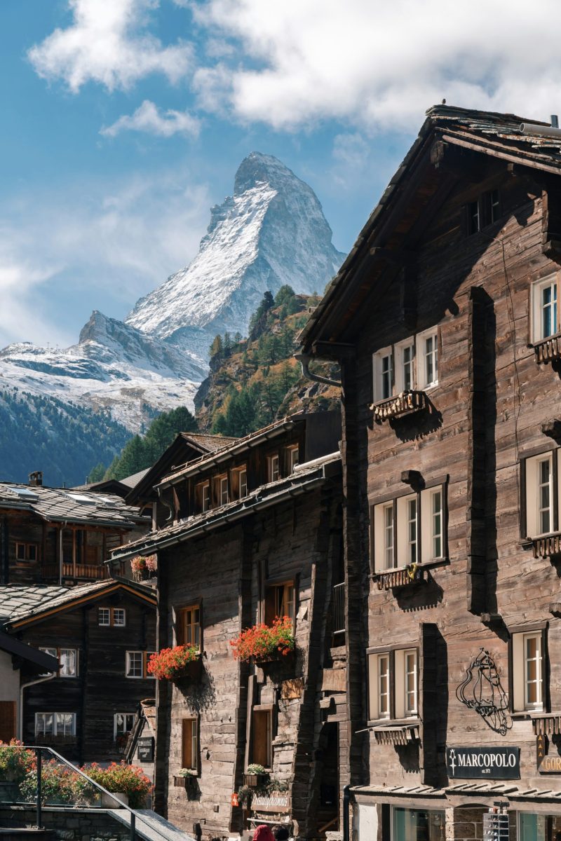 Luxus-Chalet in Zermatt mit Blick auf das Matterhorn bei Sonnenaufgang
